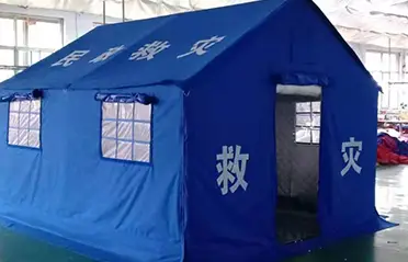 Zimski bombažni šotori za pomoč ob nesrečah z ojačanimi okvirji so zdaj na voljo iz Pengcheng Outdoor
